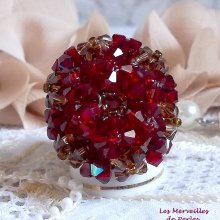 Poppy ring with facets and spinners in Swarovski crystal